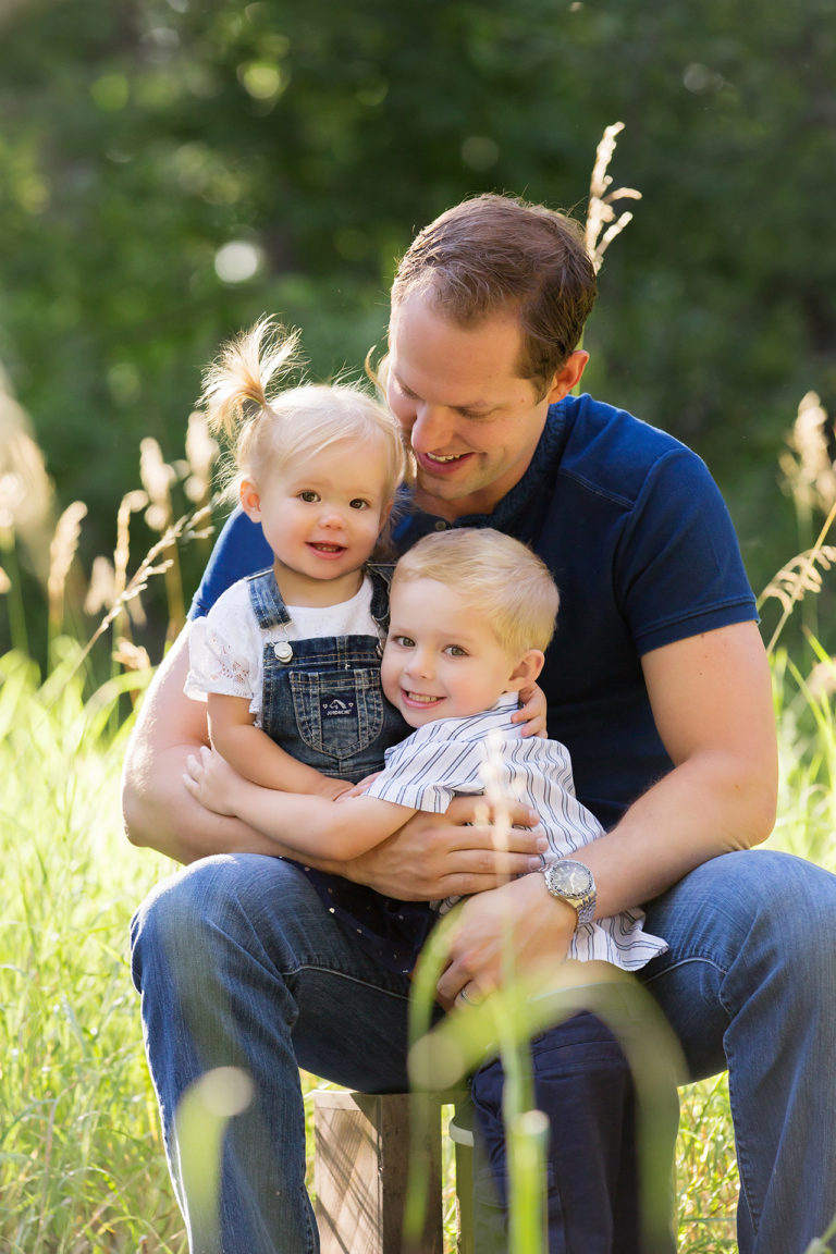 BlomquistPhotography_Family_Portraits_Outdoor-Father-2