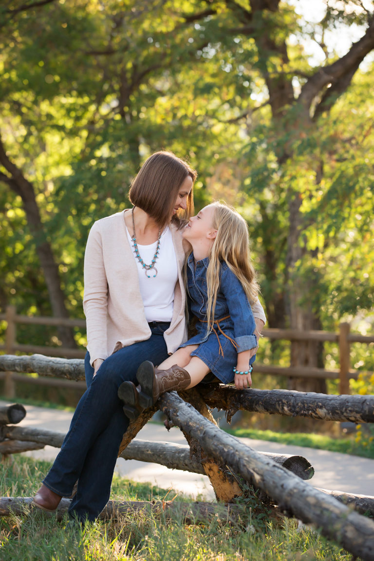 BlomquistPhotography_Family_Portraits_Outdoor-Mother-11