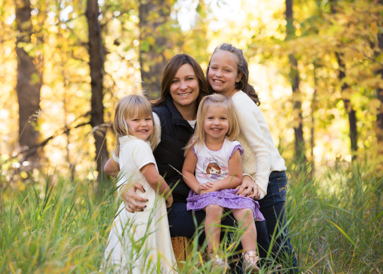 BlomquistPhotography_Family_Portraits_Outdoor-Mother-13