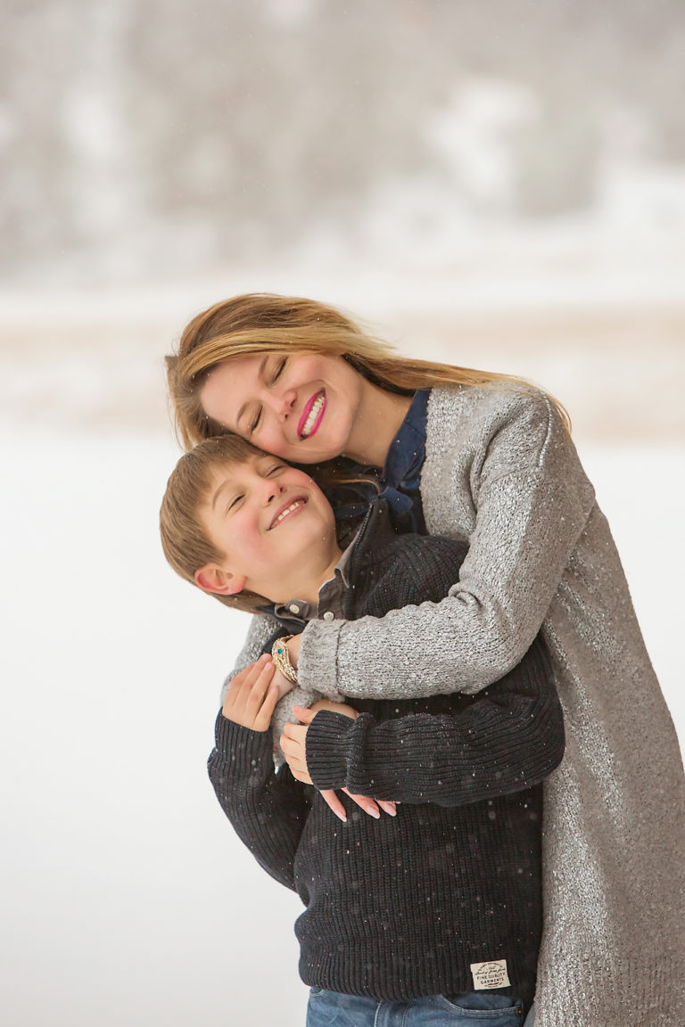 BlomquistPhotography_Family_Portraits_Outdoor-Mother-7