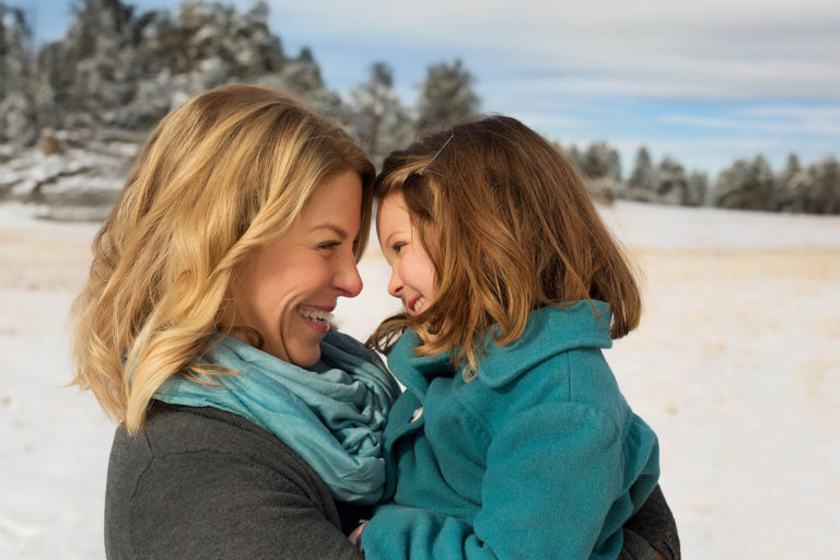 BlomquistPhotography_Family_Portraits_Outdoor-Mother-8