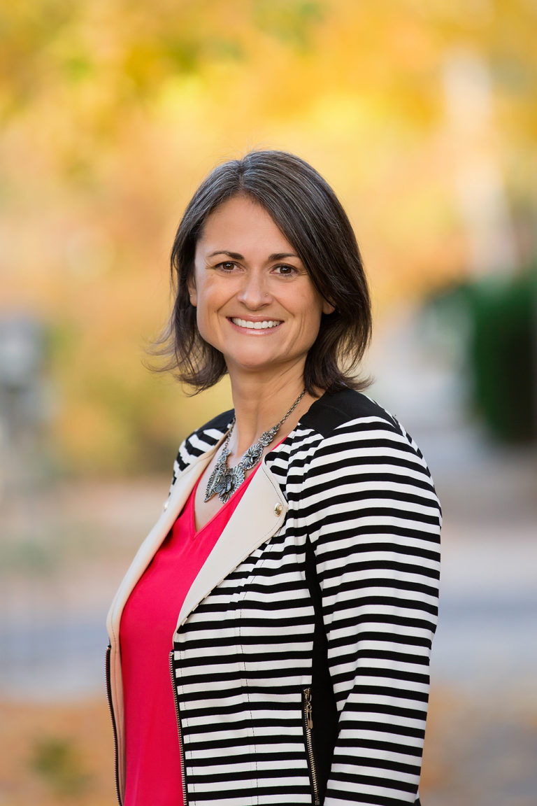 BlomquistPhotography_Headshot_Portraits-Woman-Female-10